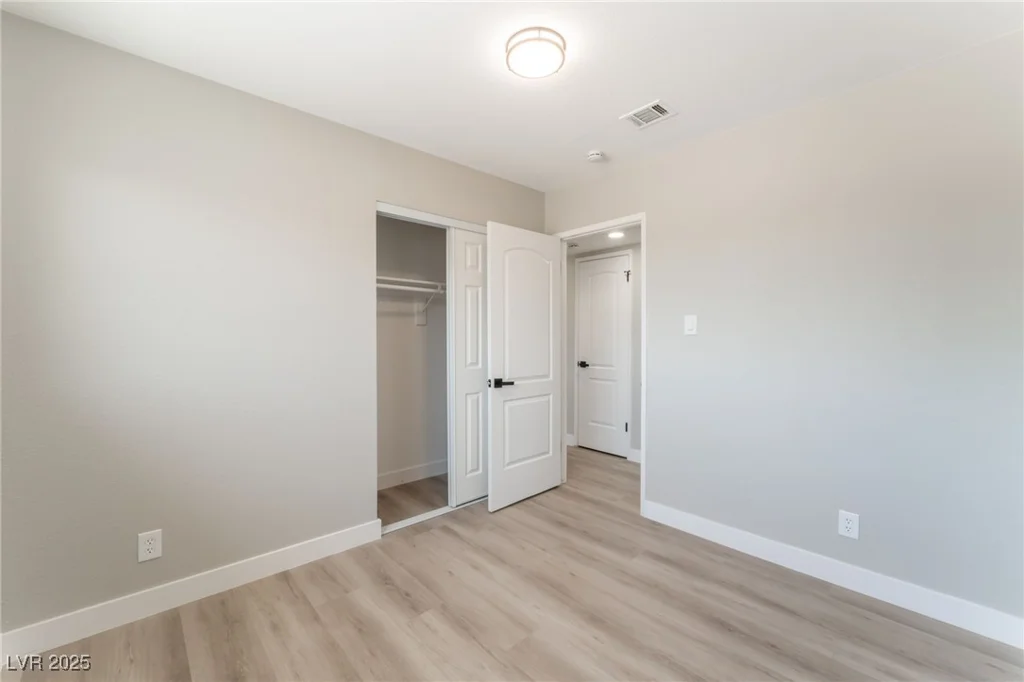 5245 Hillman, Las Vegas, NV 89142
