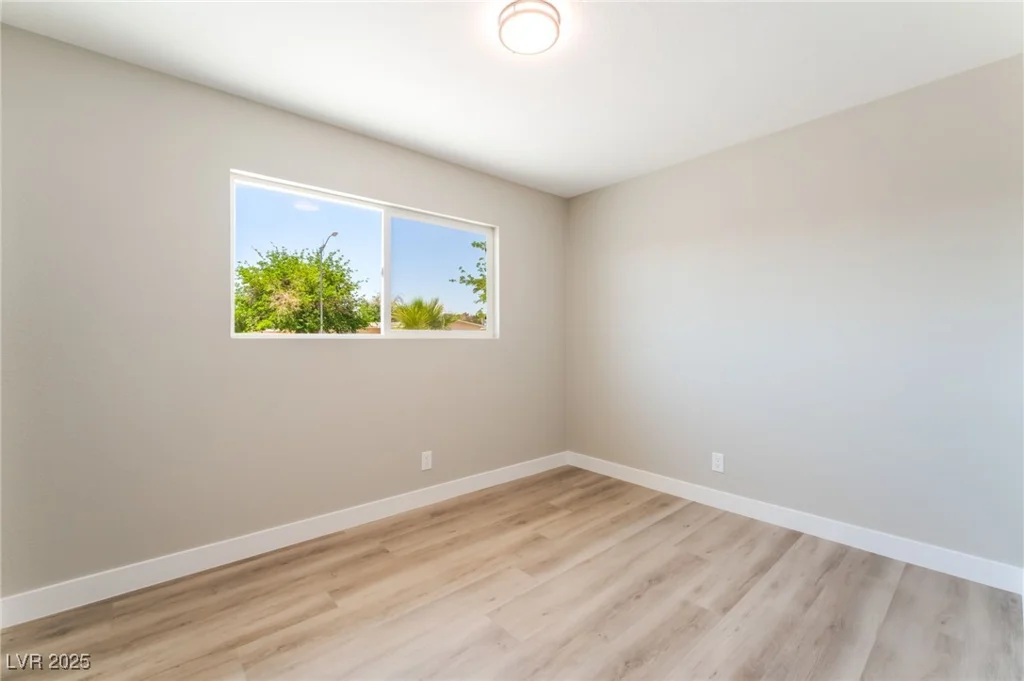 5245 Hillman, Las Vegas, NV 89142