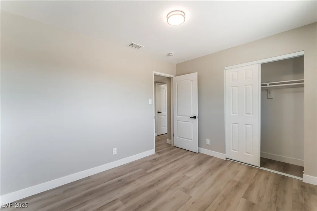 5245 Hillman, Las Vegas, NV 89142
