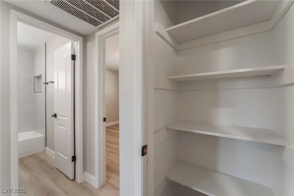 5245 Hillman, Las Vegas, NV 89142