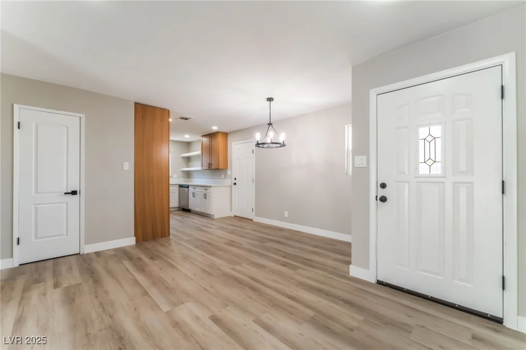 5245 Hillman, Las Vegas, NV 89142