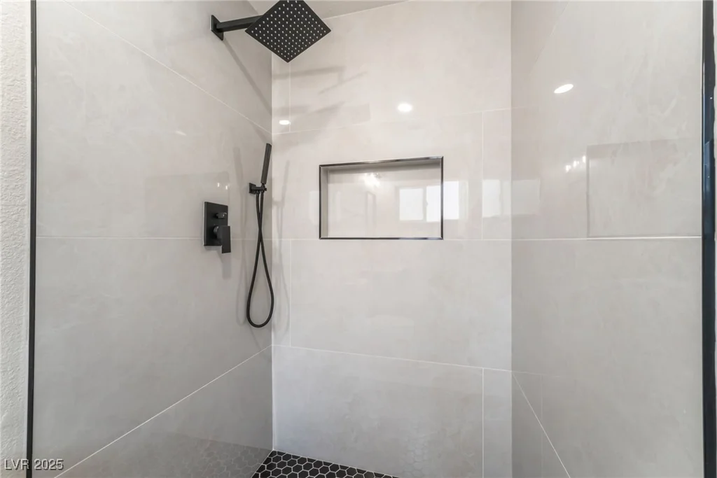 5245 Hillman, Las Vegas, NV 89142