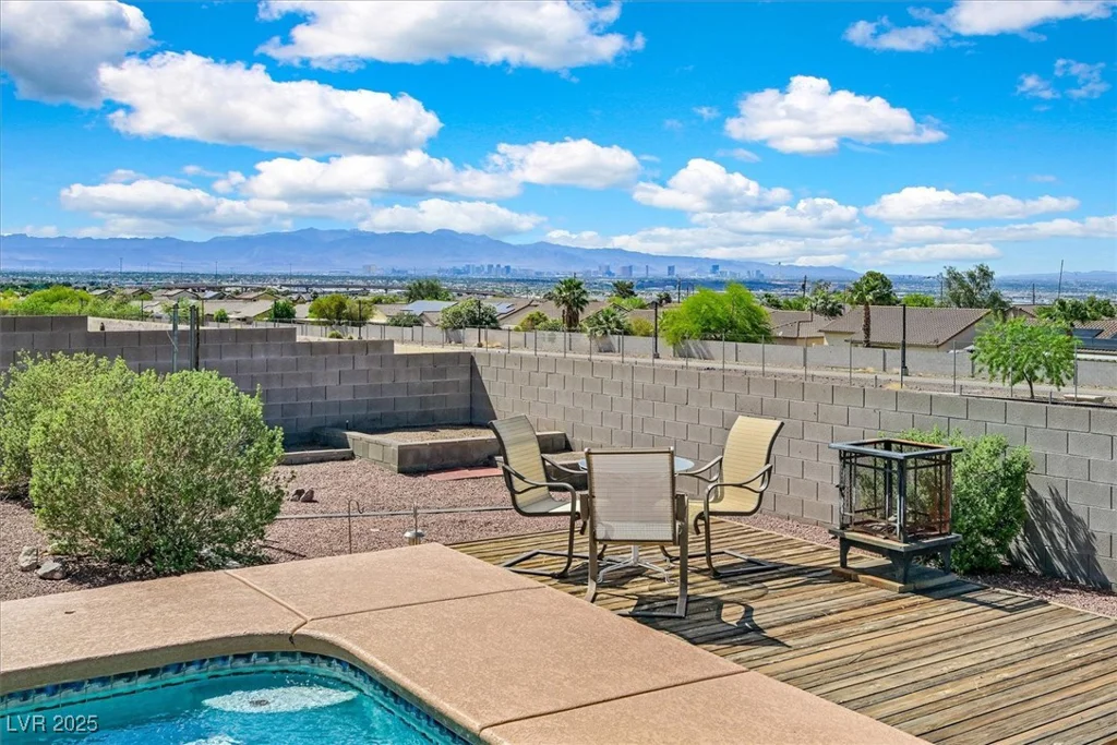 392 Waterwheel Falls, Henderson, NV 89015