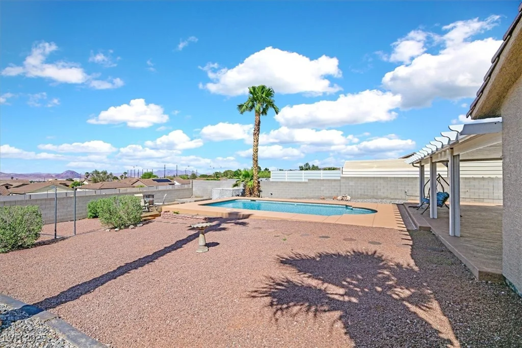 392 Waterwheel Falls, Henderson, NV 89015