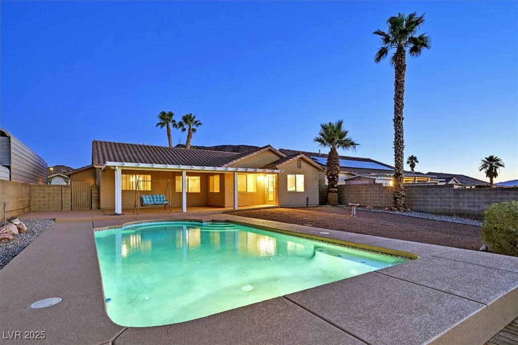 392 Waterwheel Falls, Henderson, NV 89015