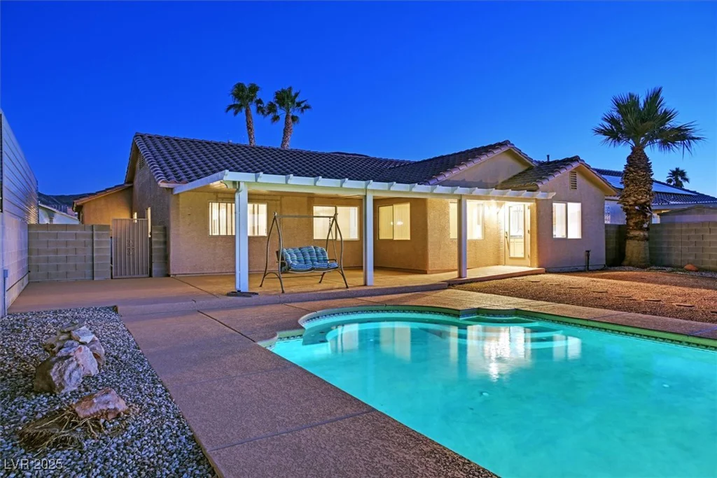 392 Waterwheel Falls, Henderson, NV 89015