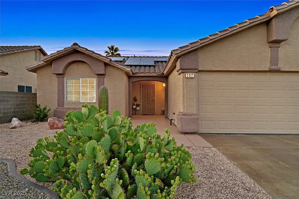 392 Waterwheel Falls, Henderson, NV 89015