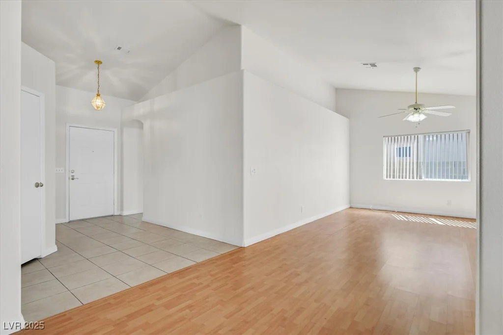 392 Waterwheel Falls, Henderson, NV 89015