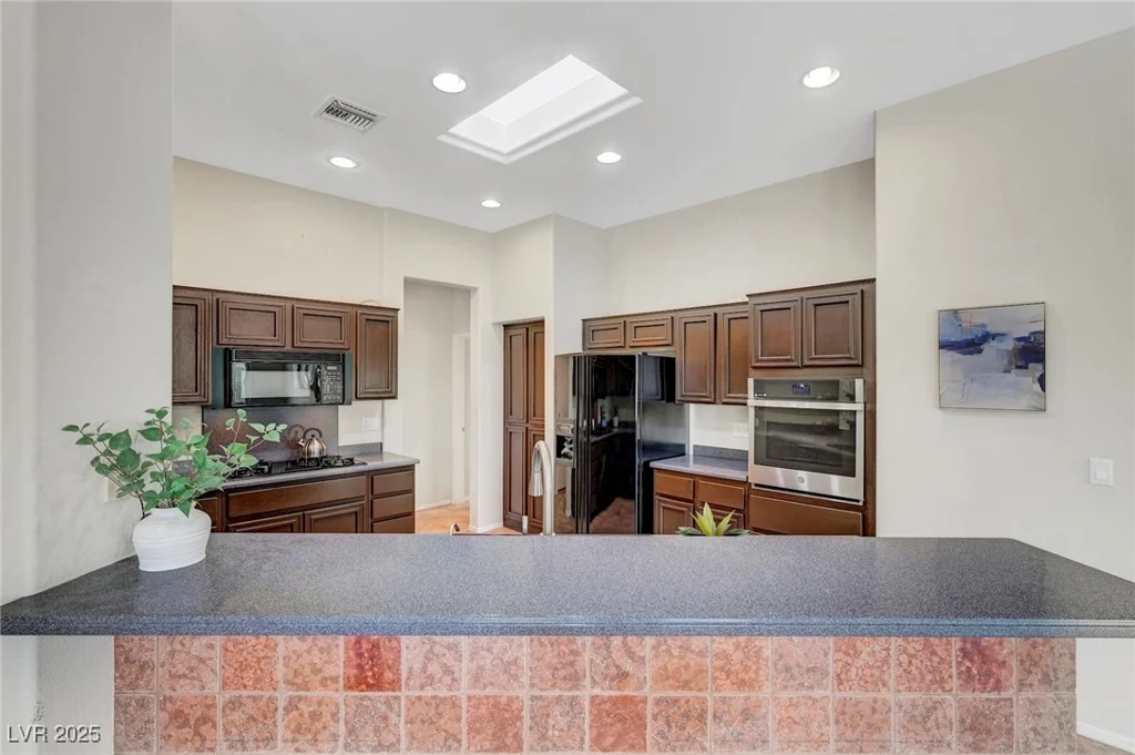 2929 Haddon, Las Vegas, NV 89134