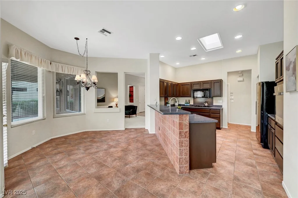 2929 Haddon, Las Vegas, NV 89134