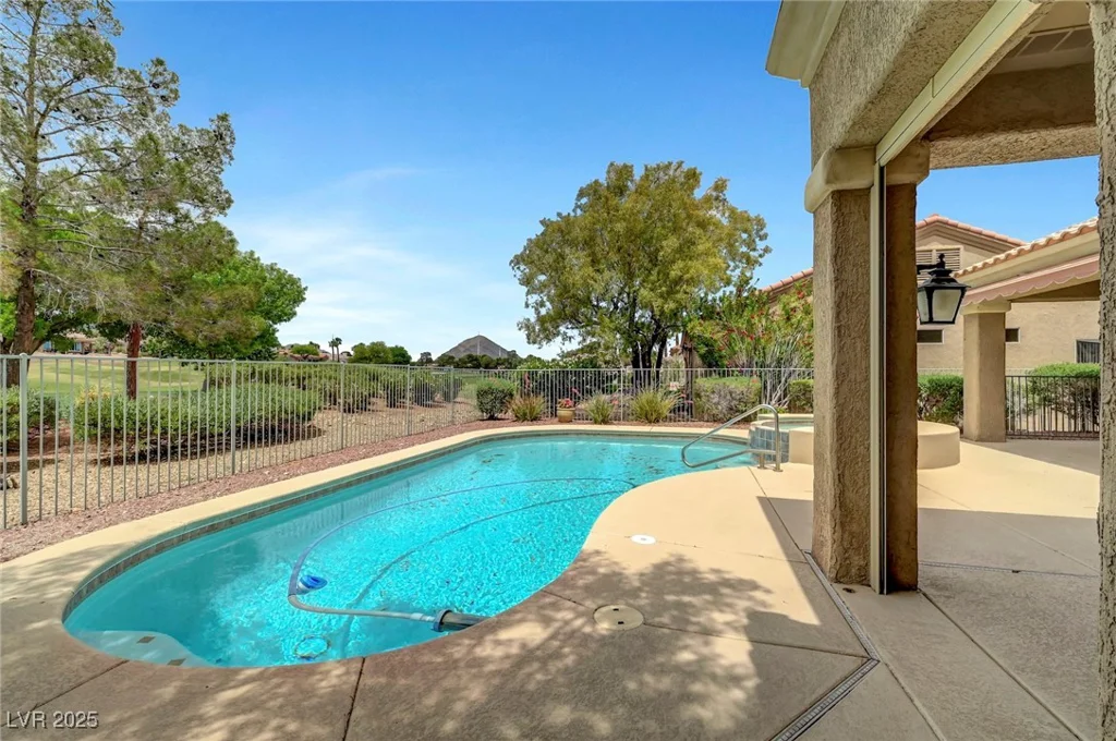 2929 Haddon, Las Vegas, NV 89134