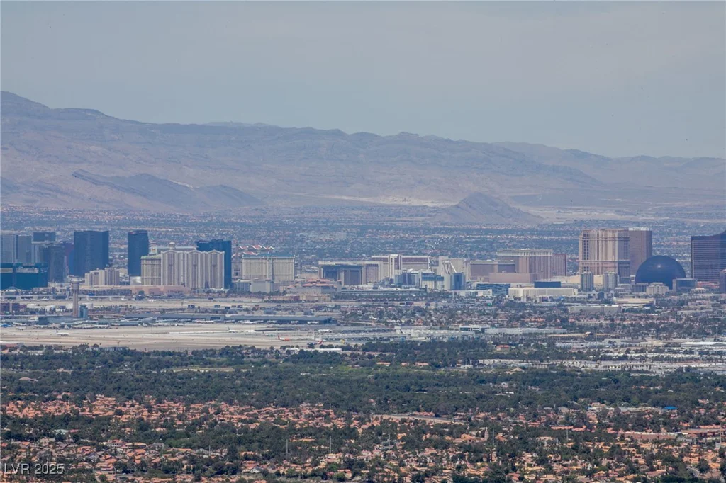 599 Alpine Summit, Henderson, NV 89012