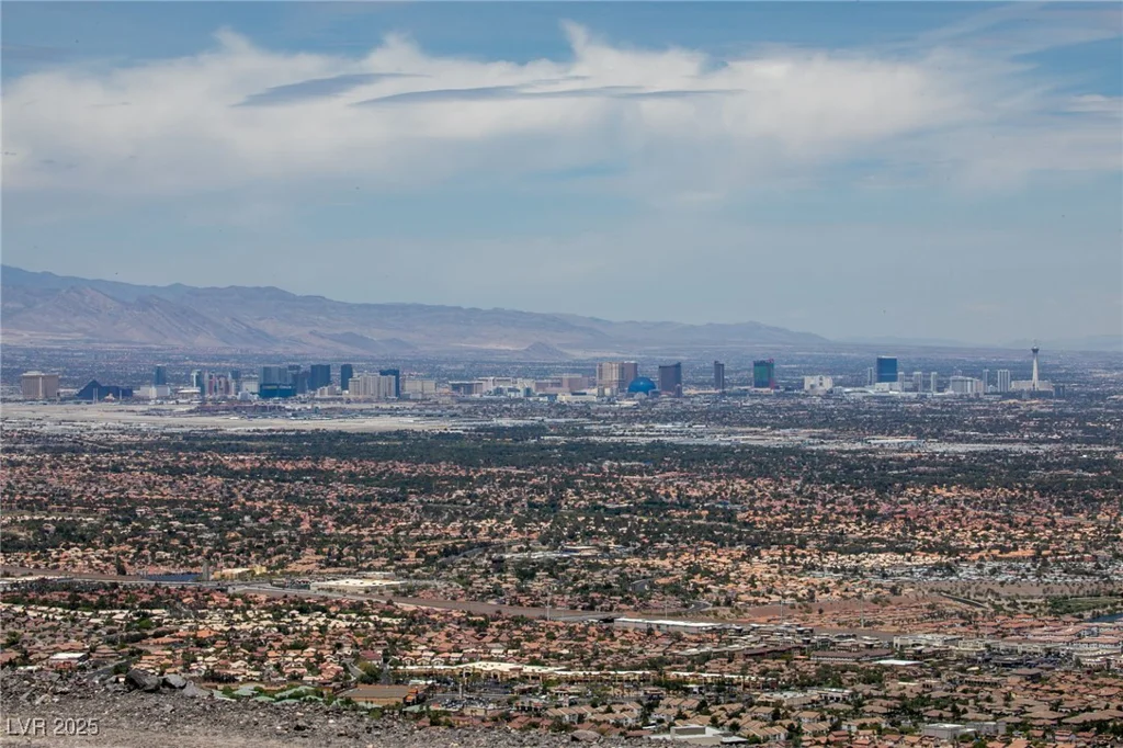 599 Alpine Summit, Henderson, NV 89012