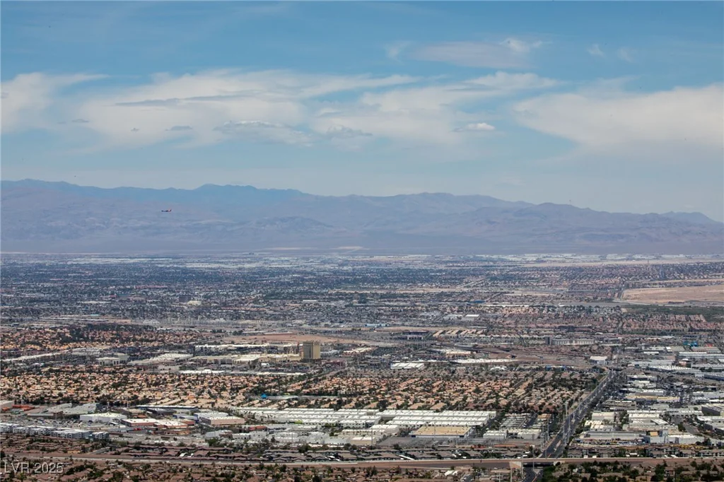 599 Alpine Summit, Henderson, NV 89012