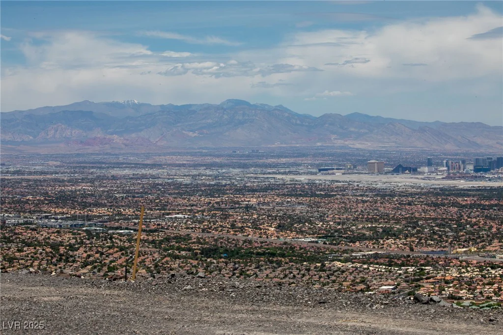 599 Alpine Summit, Henderson, NV 89012