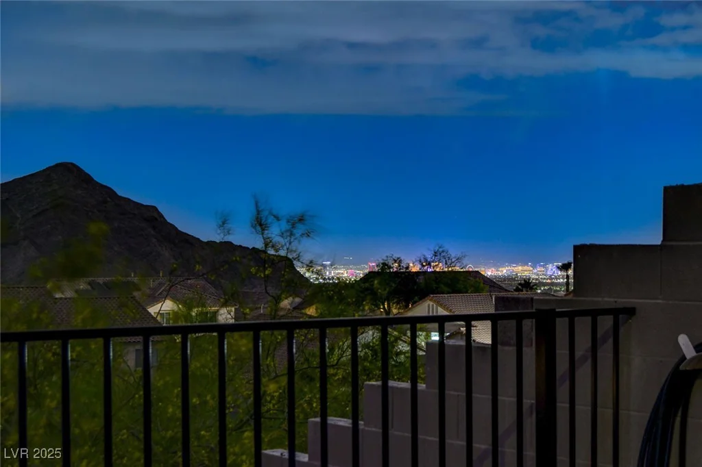 10729 Marathon Bell, Las Vegas, NV 89129