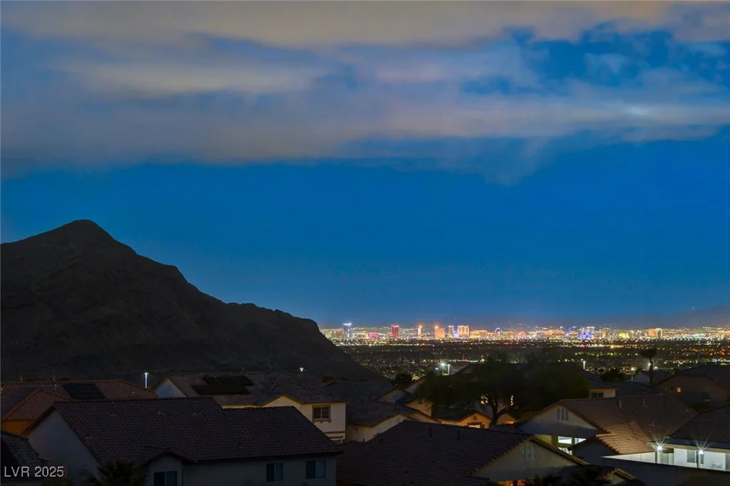 10729 Marathon Bell, Las Vegas, NV 89129