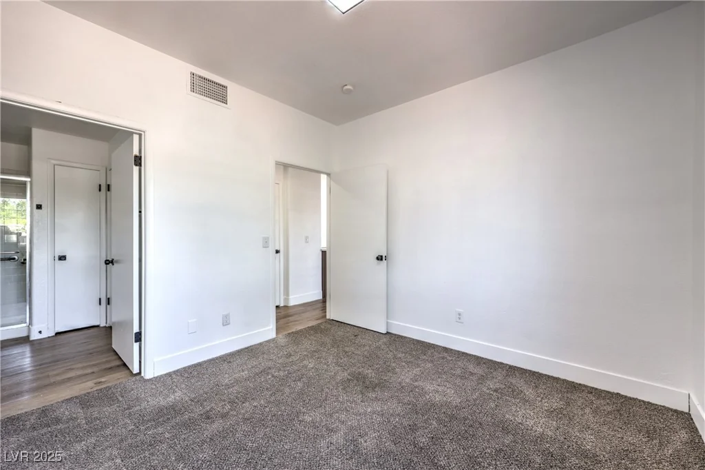 2110 Los Feliz, Las Vegas, NV 89156