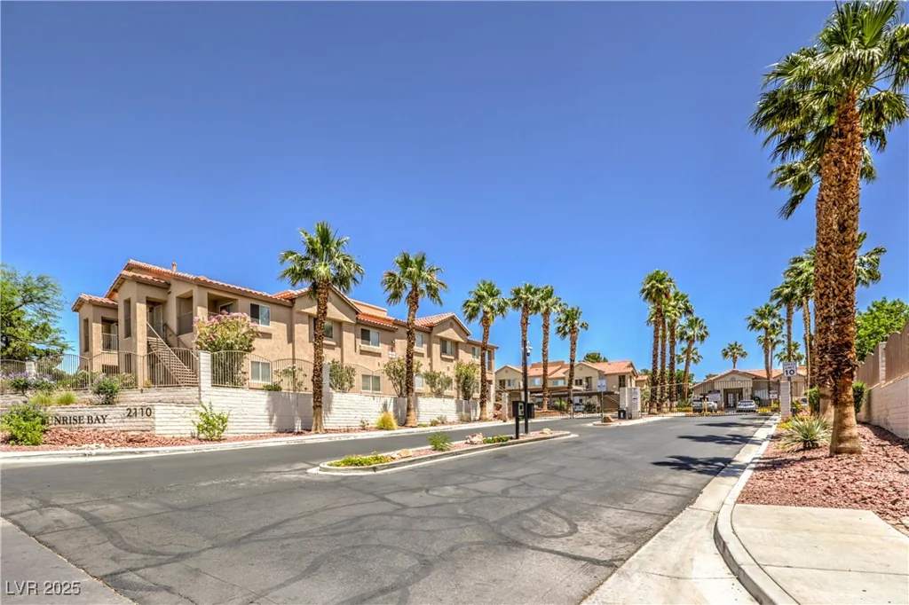 2110 Los Feliz, Las Vegas, NV 89156