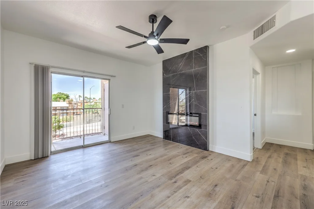2110 Los Feliz, Las Vegas, NV 89156