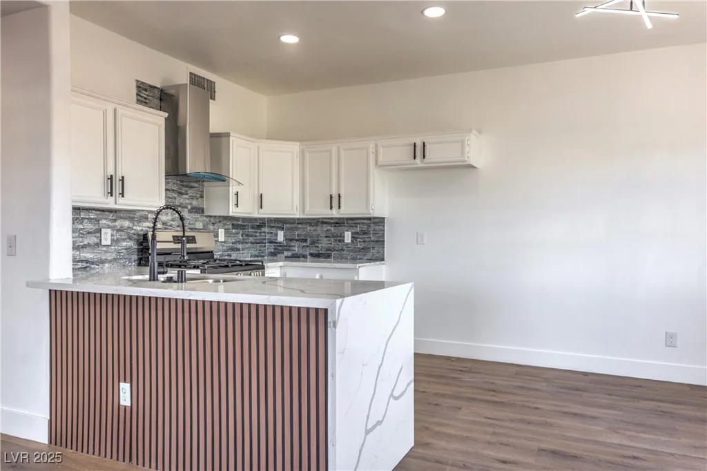 2110 Los Feliz, Las Vegas, NV 89156