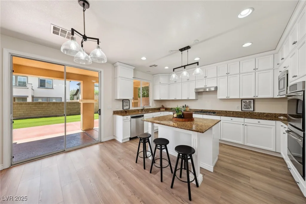 11707 Longworth, Las Vegas, NV 89135