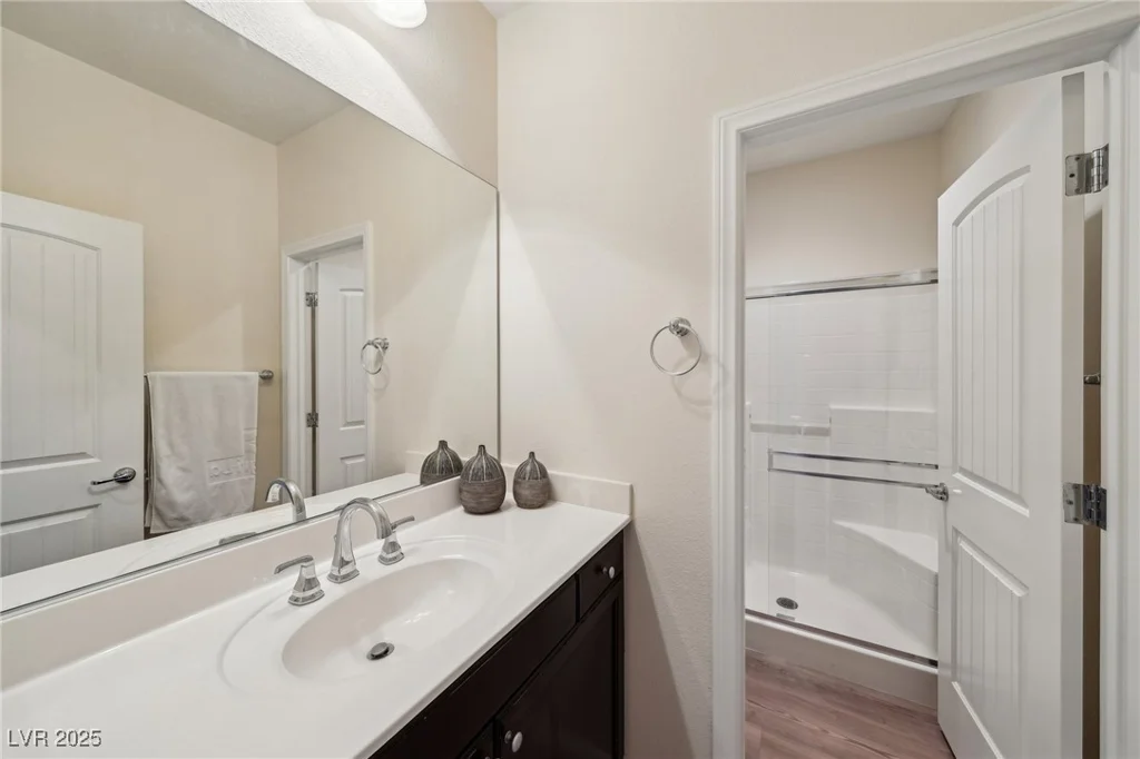 11707 Longworth, Las Vegas, NV 89135