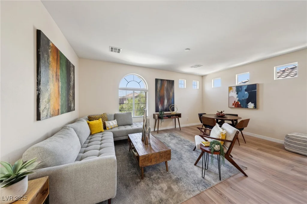 11707 Longworth, Las Vegas, NV 89135