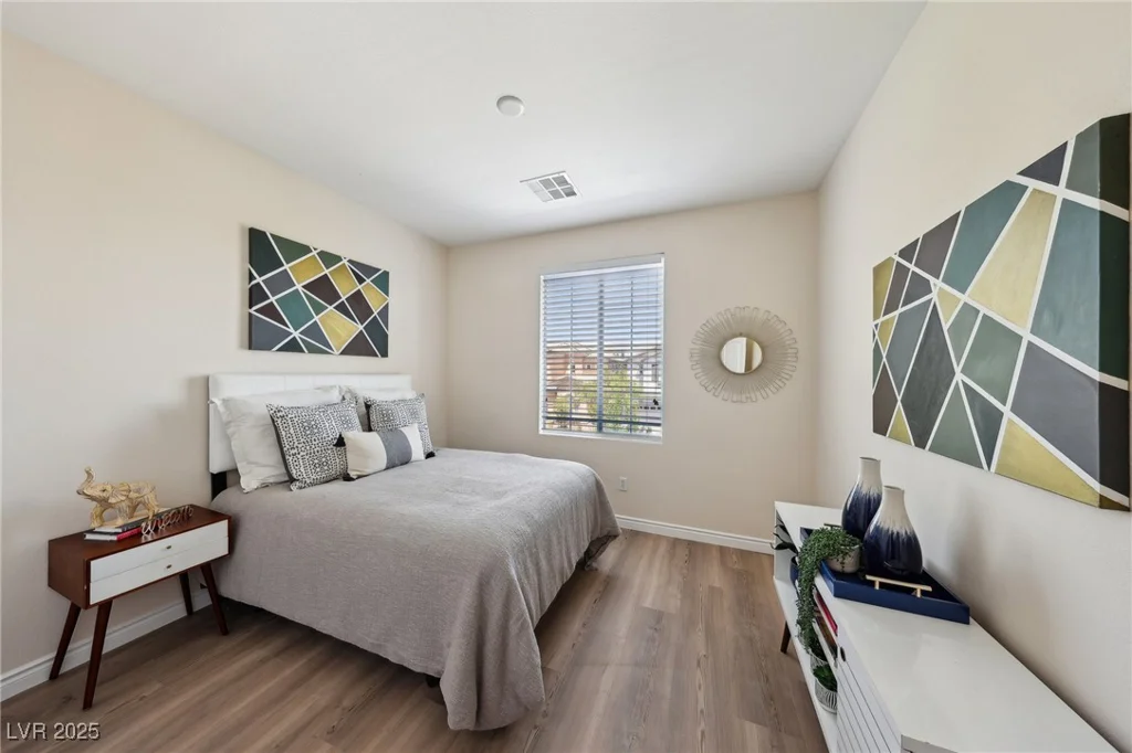 11707 Longworth, Las Vegas, NV 89135