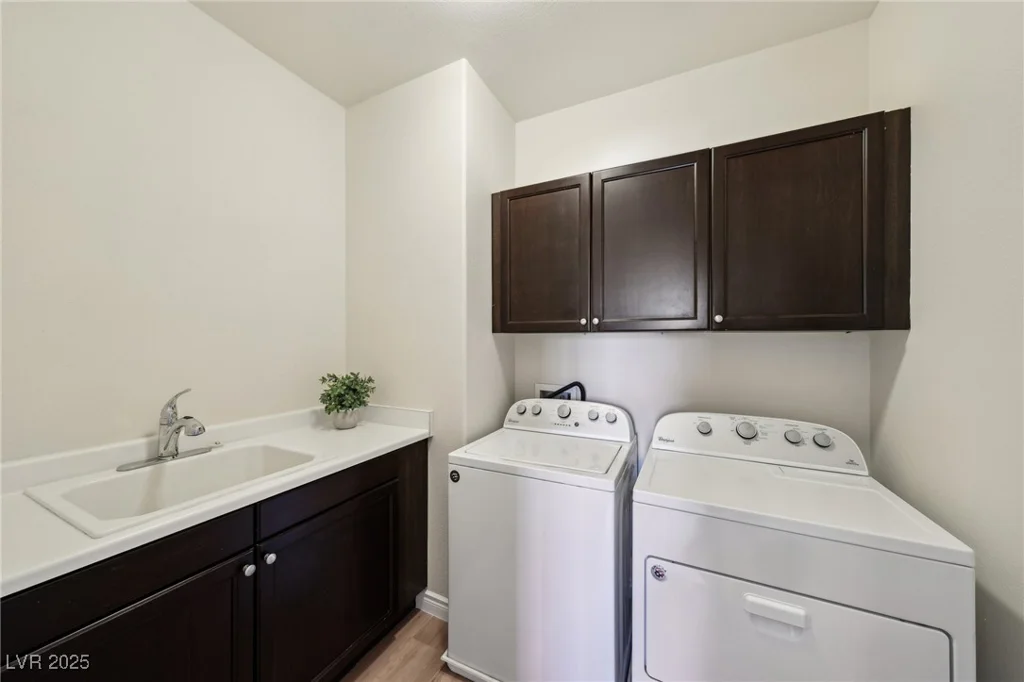 11707 Longworth, Las Vegas, NV 89135