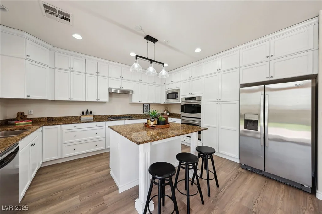 11707 Longworth, Las Vegas, NV 89135