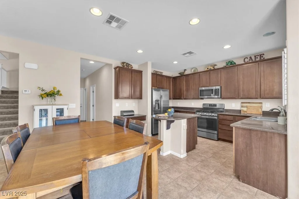 9872 Chief Sky, Las Vegas, NV 89178