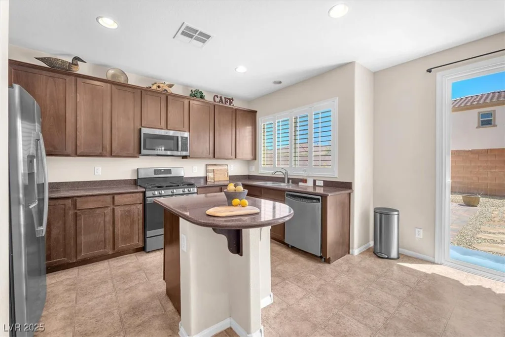 9872 Chief Sky, Las Vegas, NV 89178