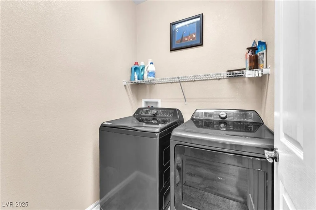 9872 Chief Sky, Las Vegas, NV 89178
