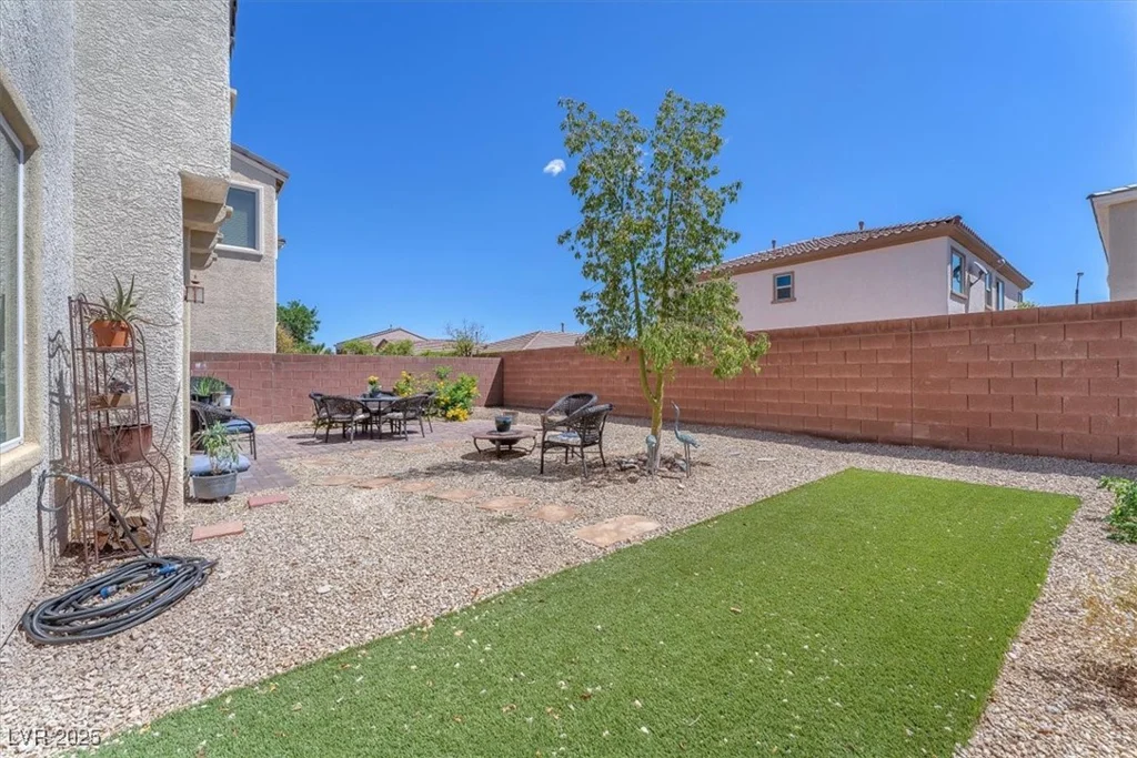 9872 Chief Sky, Las Vegas, NV 89178
