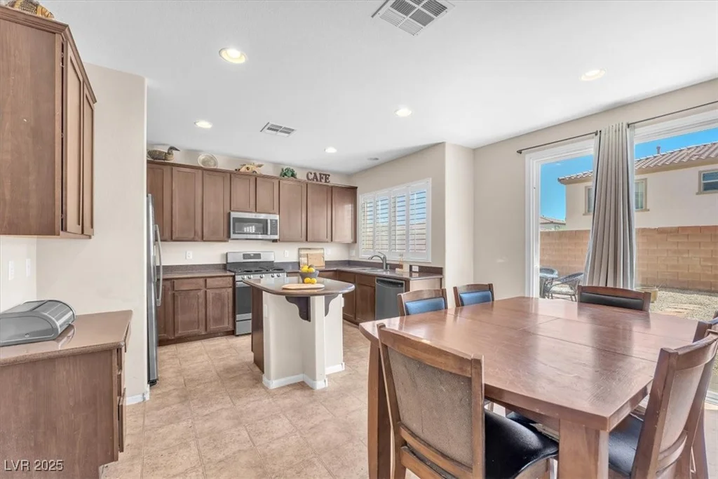 9872 Chief Sky, Las Vegas, NV 89178