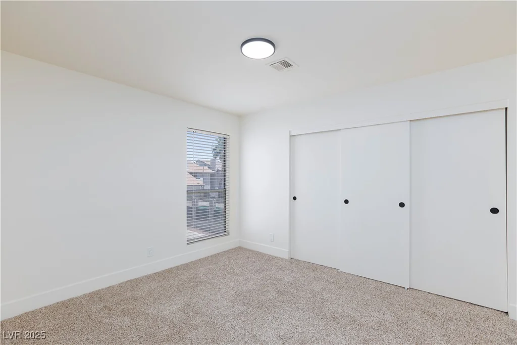 3770 Shirebrook, Las Vegas, NV 89115