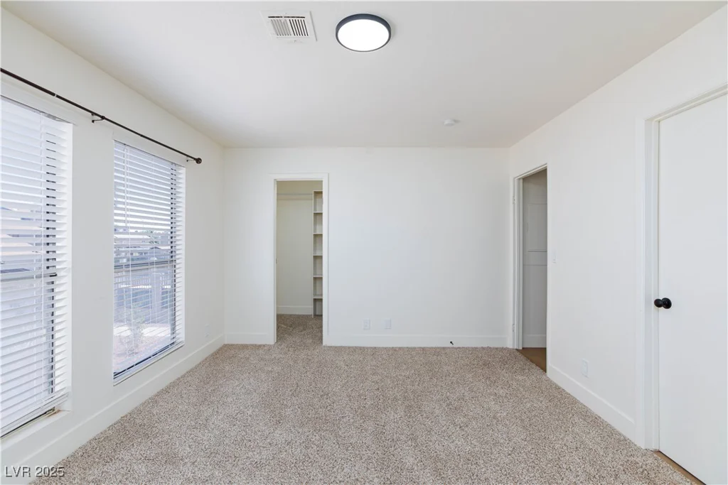 3770 Shirebrook, Las Vegas, NV 89115