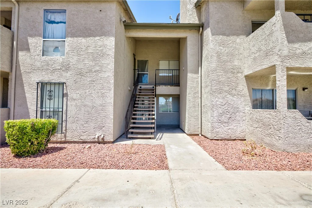 3770 Shirebrook, Las Vegas, NV 89115