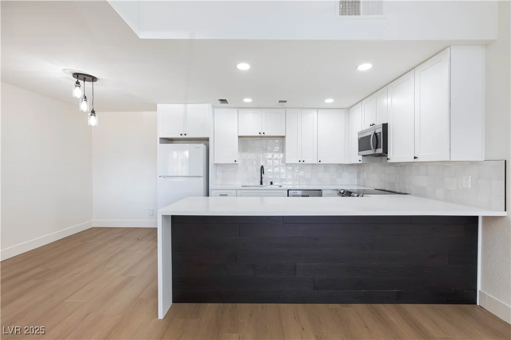 3770 Shirebrook, Las Vegas, NV 89115