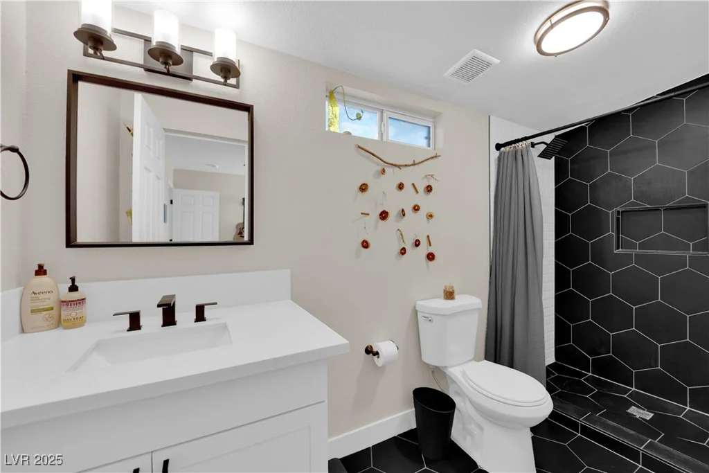 1320 Wengert, Las Vegas, NV 89104