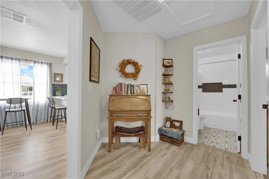 1320 Wengert, Las Vegas, NV 89104