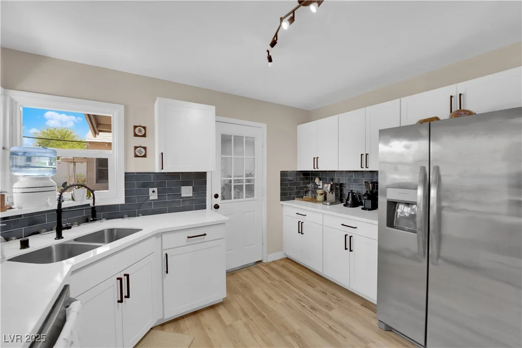 1320 Wengert, Las Vegas, NV 89104