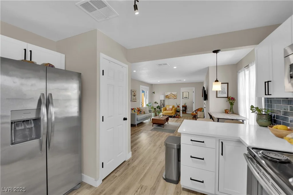 1320 Wengert, Las Vegas, NV 89104