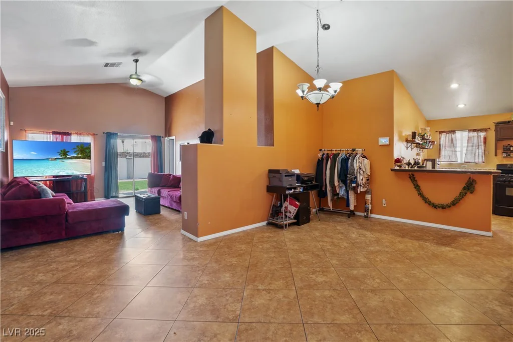 619 Zalataia, North Las Vegas, NV 89031