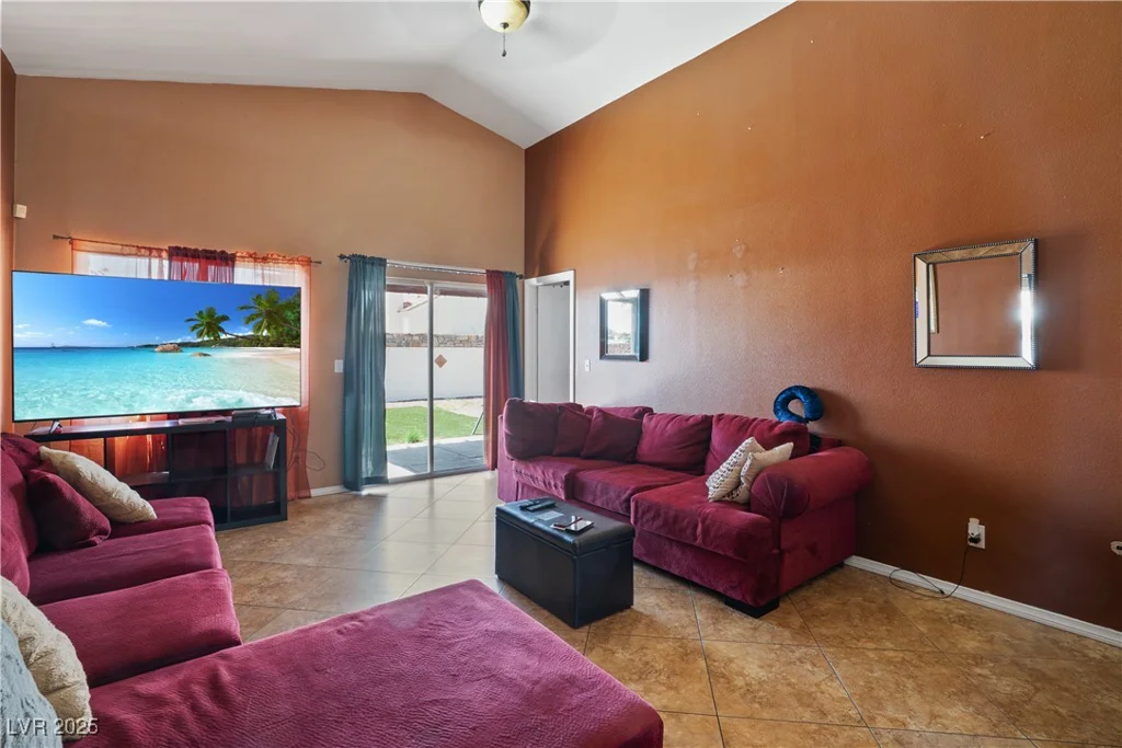 619 Zalataia, North Las Vegas, NV 89031