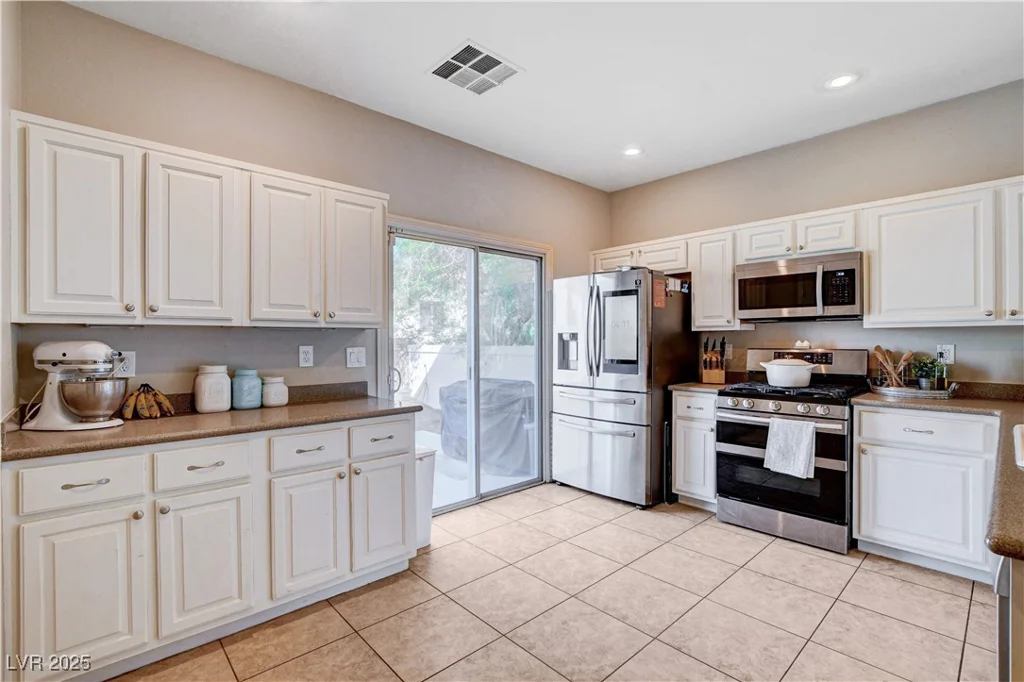 8340 Winterchase, Las Vegas, NV 89143