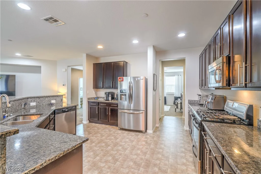 3237 Mist Effect, Henderson, NV 89044