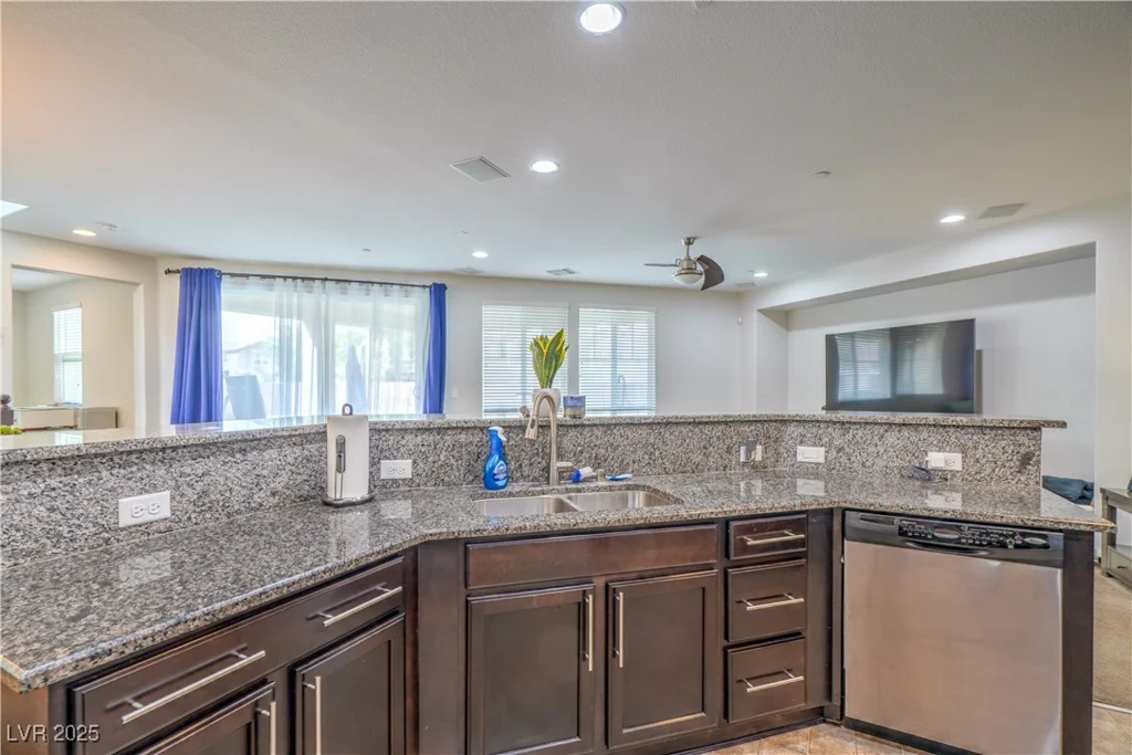 3237 Mist Effect, Henderson, NV 89044