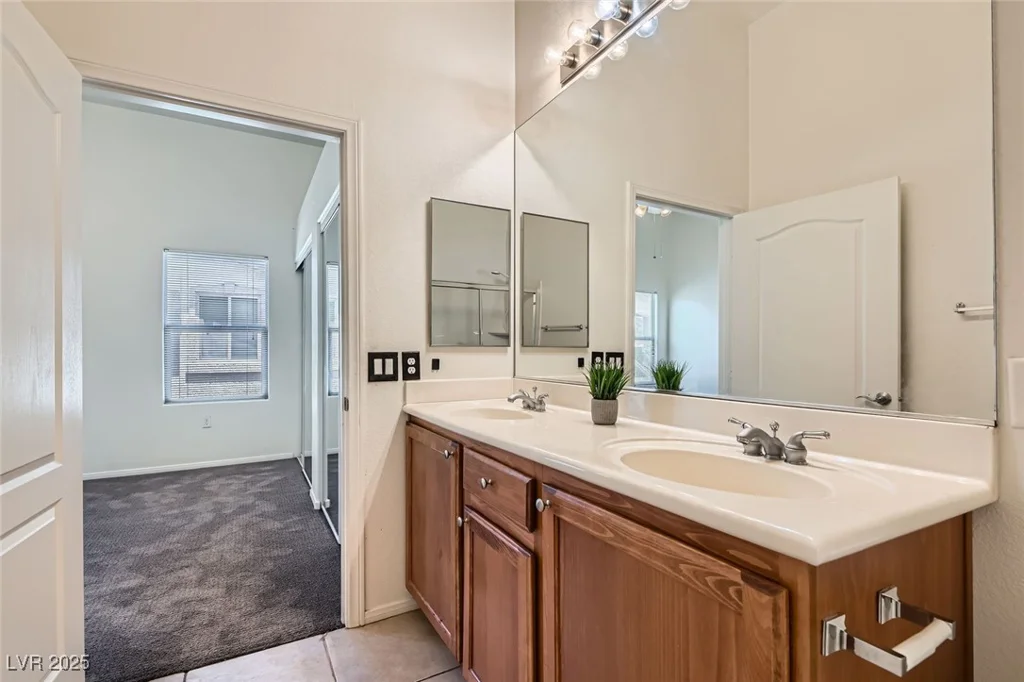 8805 Jeffreys, Las Vegas, NV 89123